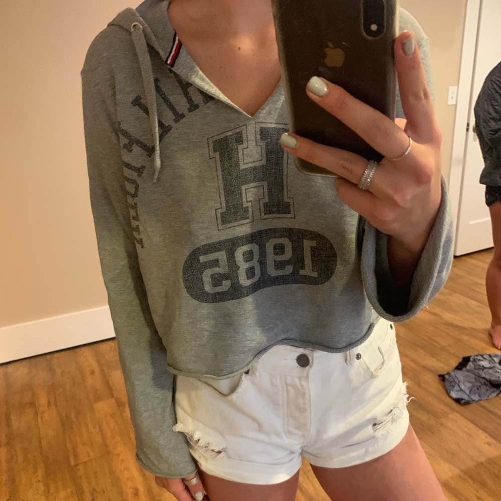 Tommy cropped hoodie